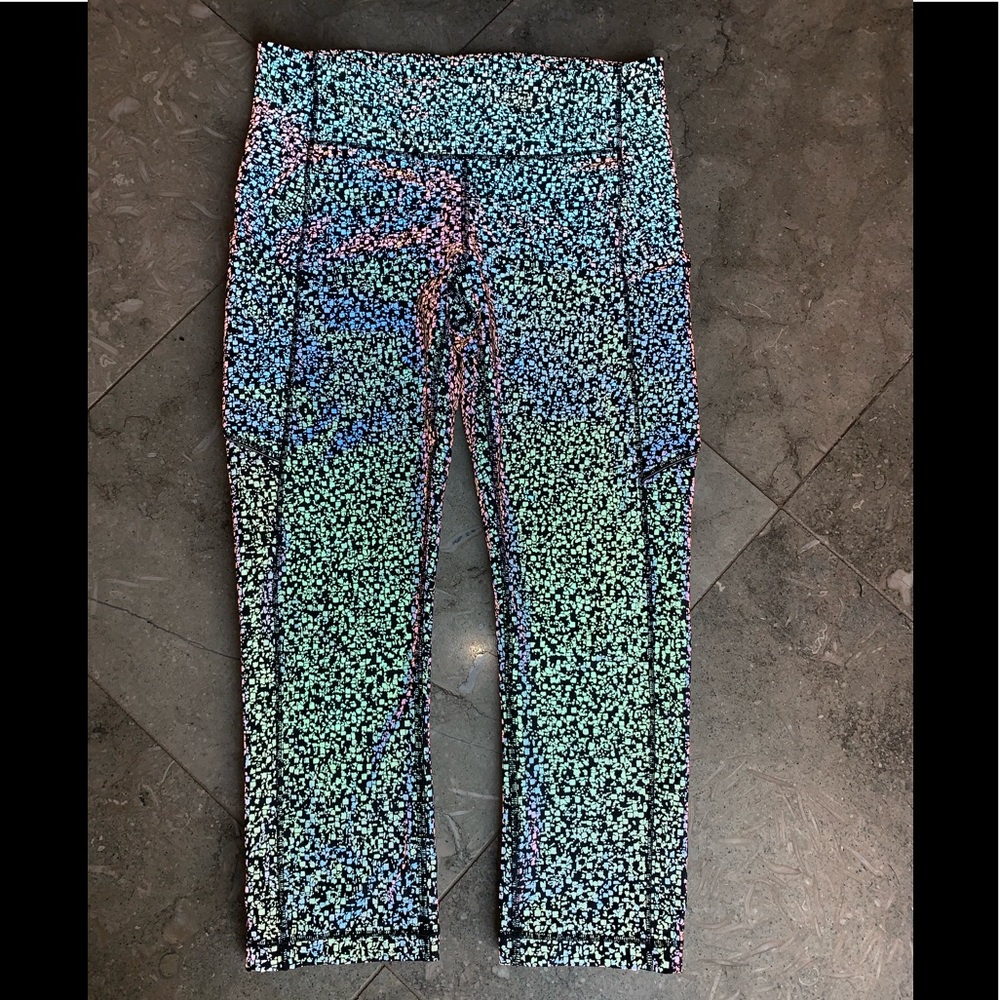 Lululemon Speed up Crop Sea Wheeze 2018 size 6